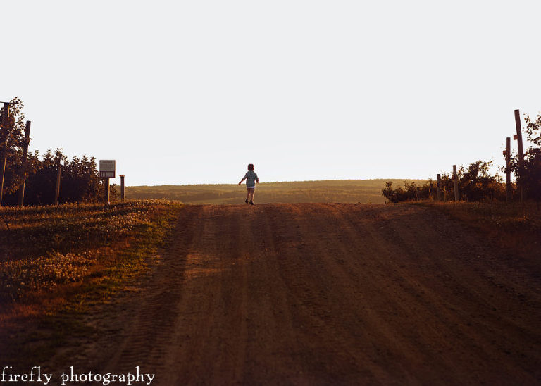 Firefly Photography is happily booking portrait photography sessions in Keene, NH, Woodstock, VT, Hanover NH, Seacoast, and Upper Valley  for dreamy maternity, and child, couples, senior, & family portrait photography.